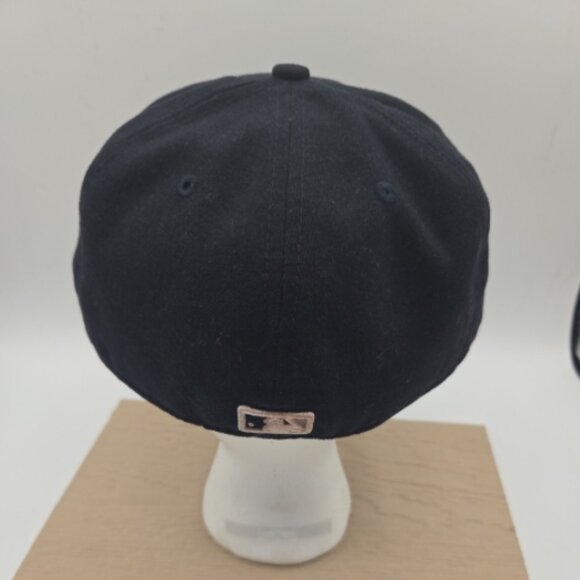 New Era 59FIFTY Yankees Hat – 7 1/4 – On‑Field Fitted Cap - Picture 4 of 8